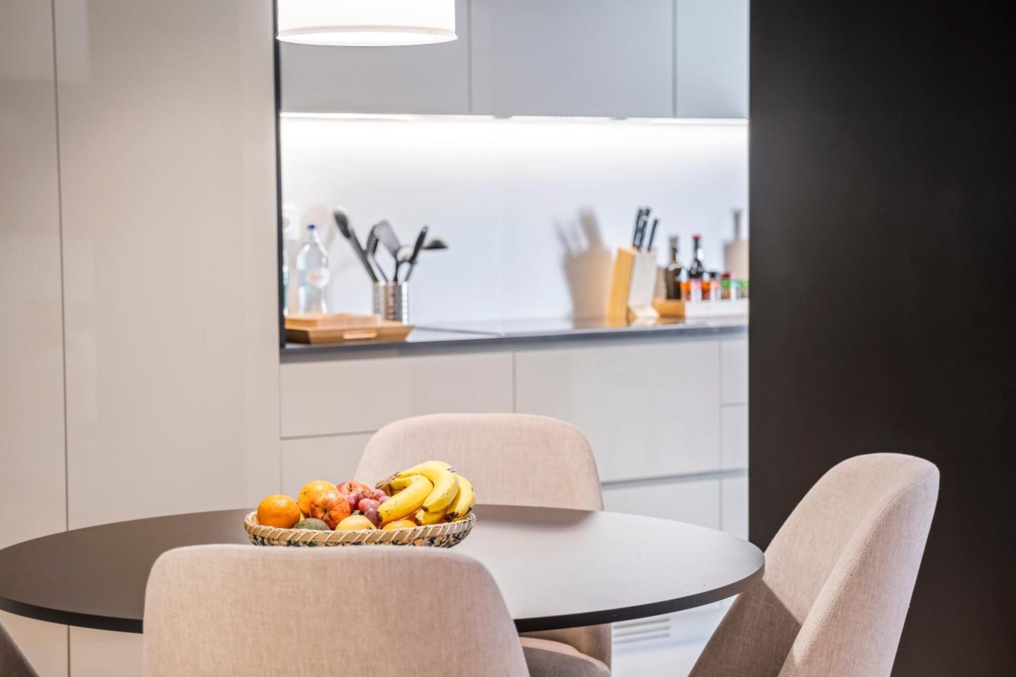 Modern Studio @ Savoy Insular Apartamento *